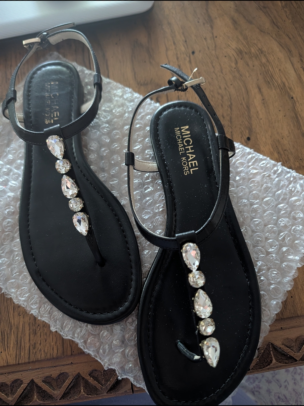 Michael Kors Black Leather T-Strap Sandals with Crystal Accents Size 7